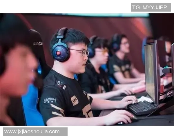 FPX战术深度解析：DOTA2焦点团队的策略与执行探讨