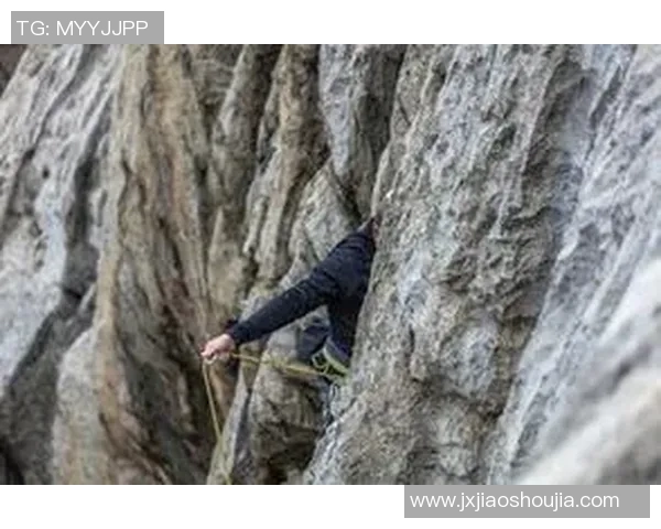西安攀岩队的力量与精神探索攀岩运动的魅力与挑战 西安攀岩队的力量与精神探索攀岩运动的魅力与挑战